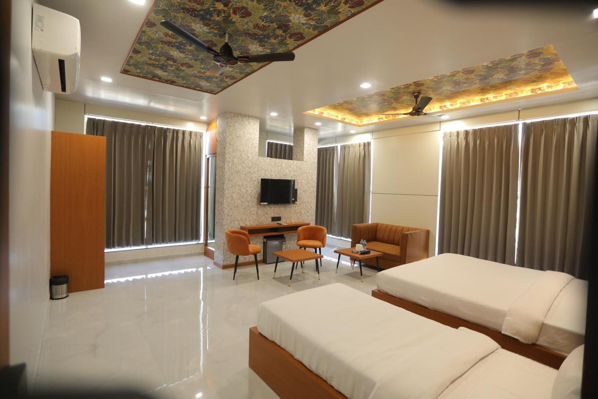 Hotel Pride Of Chittor Chittorgarh Екстериор снимка