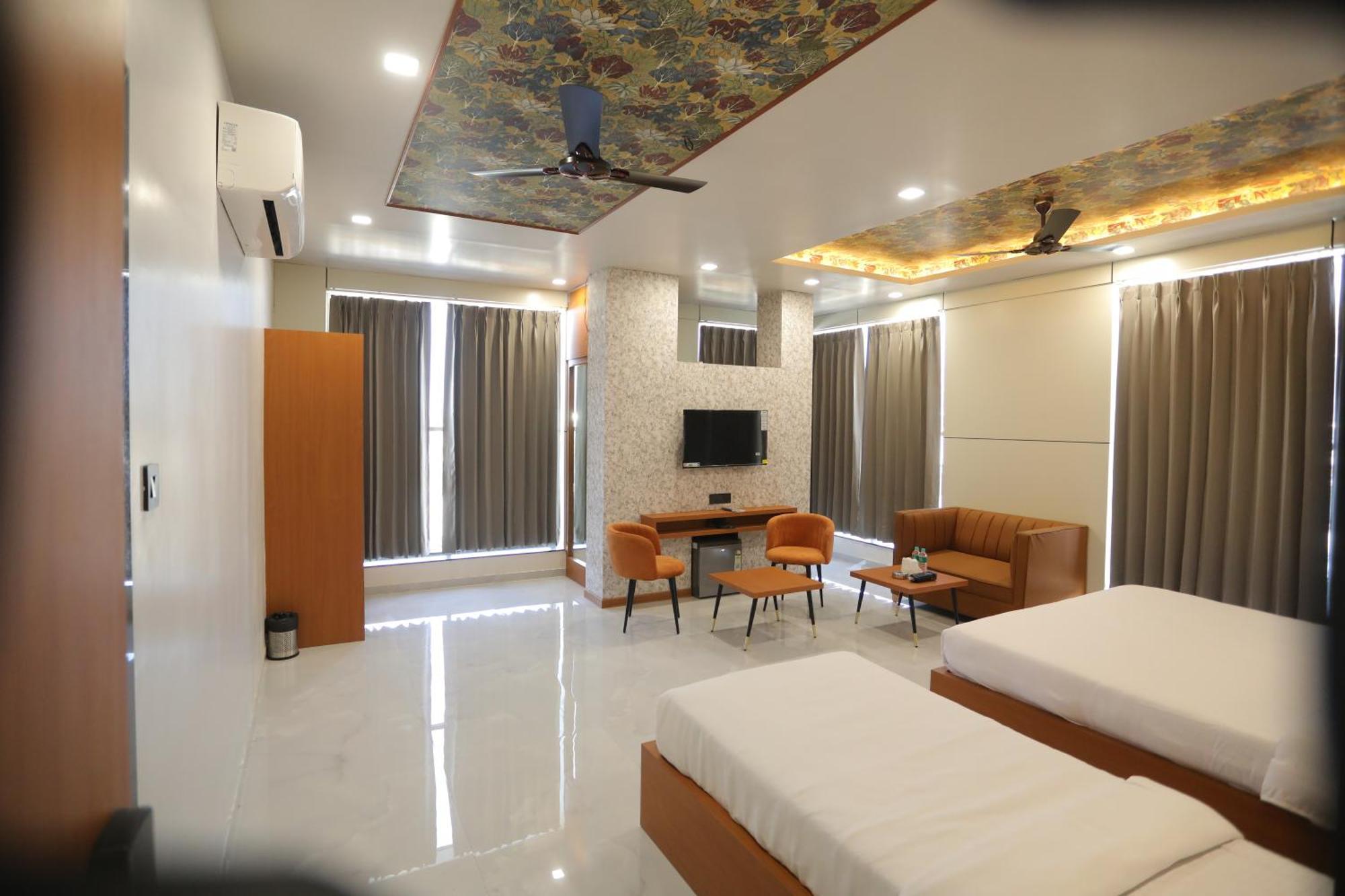 Hotel Pride Of Chittor Chittorgarh Екстериор снимка