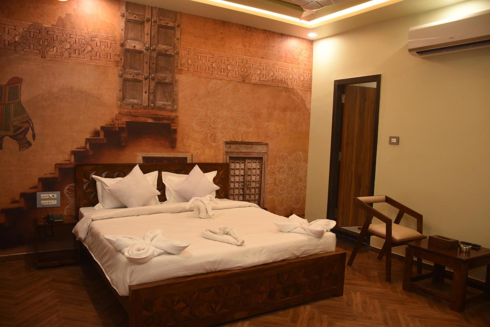 Hotel Pride Of Chittor Chittorgarh Екстериор снимка